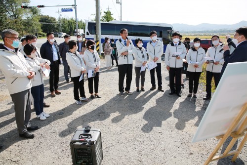 제225회 임시회  1일차 주요사업장 현장 방문(관대리 불법폐기물적치현장..