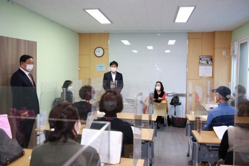 아산시의회 황재만 의장, 온양문화원 수강생과 대화의 시간 가져