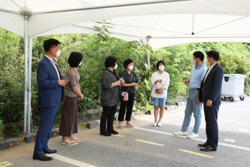 코로나19 선별진료소 현장방문 격려