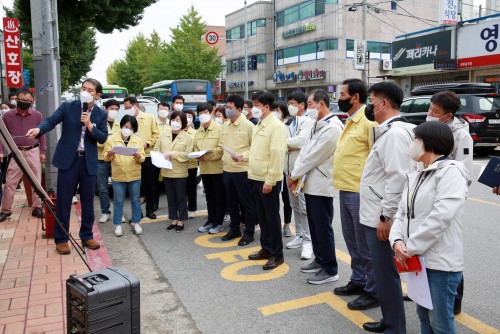 제233회 임시회 현안사업장 현장 방문(배방 보행환경개선공사)