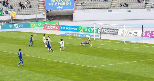 성웅 이순신 탄신기념주간 '축구보고 공연보고'