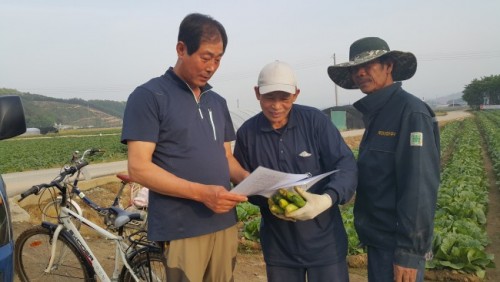 심상복 부의장, 베트남 노동자를 위한 생활어 배포